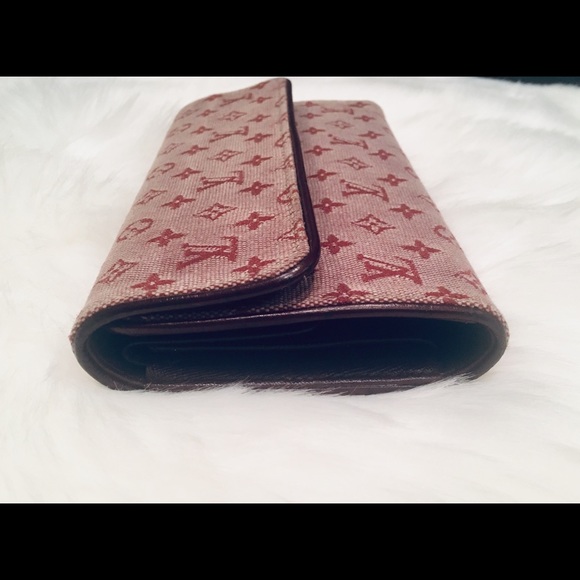 Authentic Louis Vuitton Pink Monogram Wallet - Picture 3 of 7